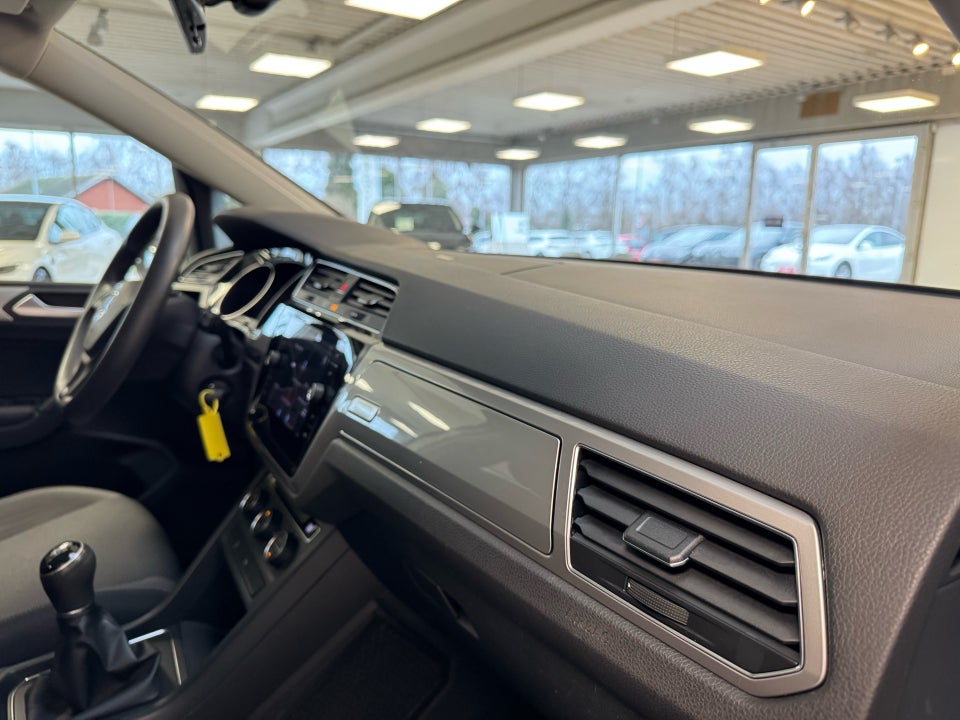 VW Touran 1,2 TSi 110 Comfortline 7prs 5d