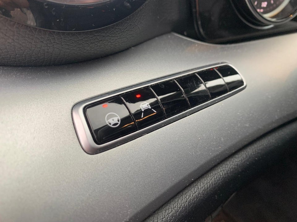 Mercedes E300 de 2,0 Avantgarde stc. aut. 5d