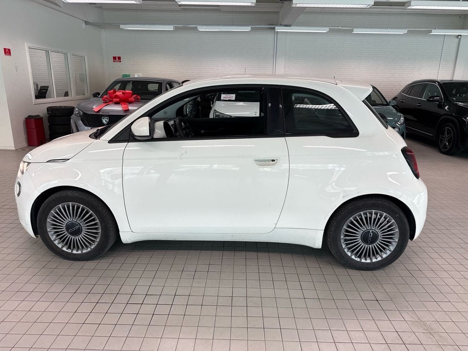 Fiat 500e 42 Icon 3d