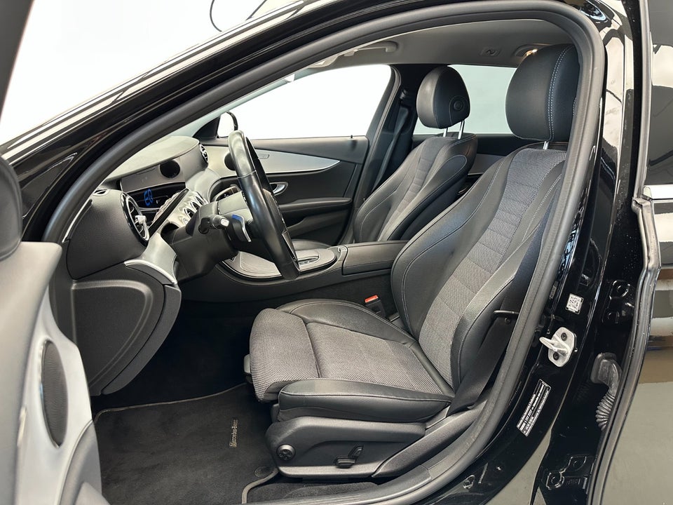 Mercedes E300 de 2,0 Business stc. aut. 5d