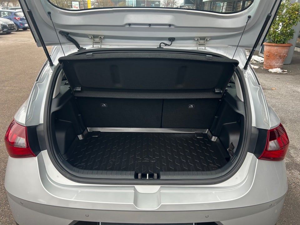 Hyundai i20 1,0 T-GDi Advanced DCT 5d