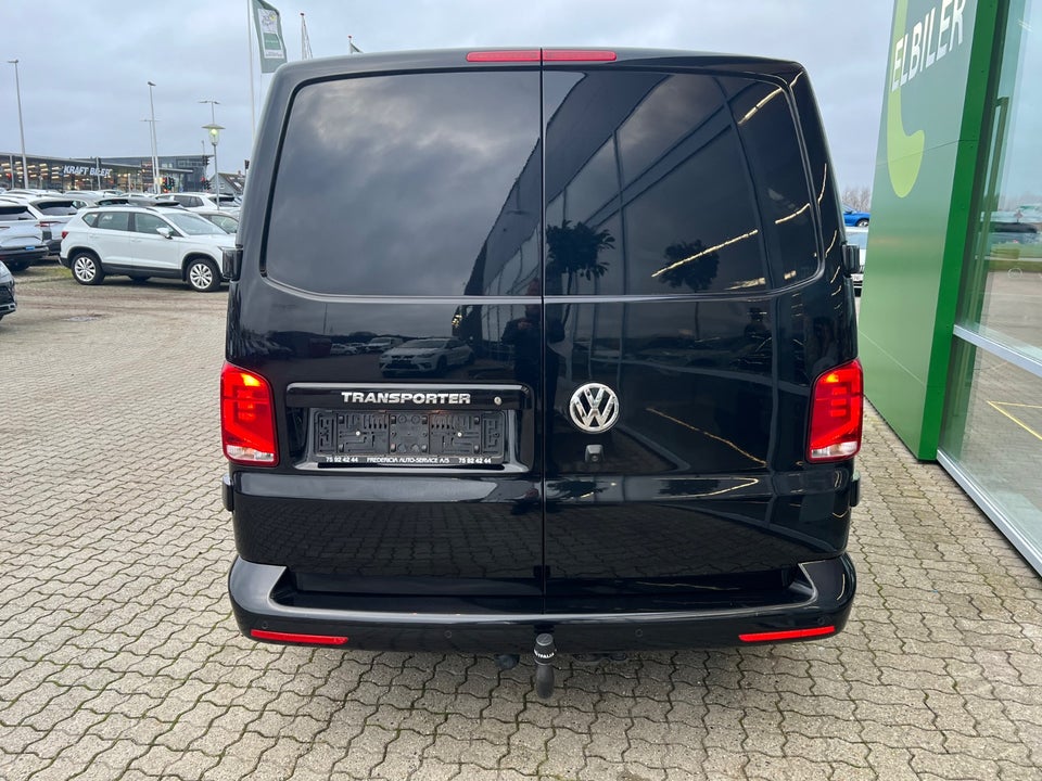 VW Transporter 2,0 TDi 204 Kassevogn DSG lang