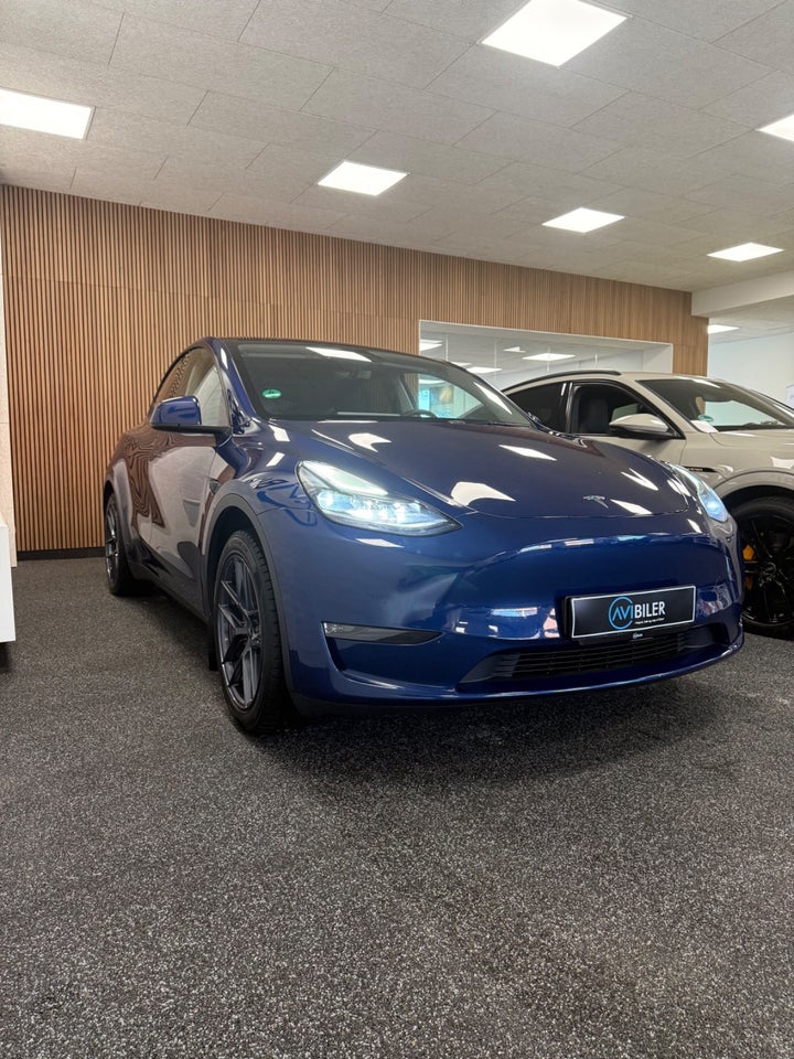 Tesla Model Y Long Range AWD 5d