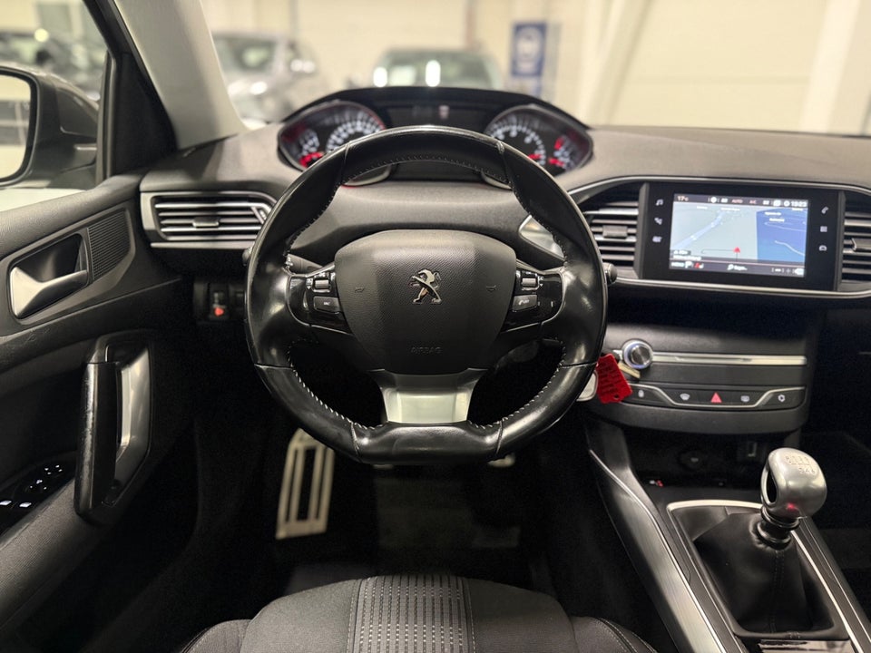 Peugeot 308 1,6 BlueHDi 120 Allure Sky SW 5d