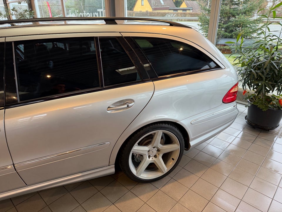 Mercedes E55 5,4 AMG stc. aut. 5d