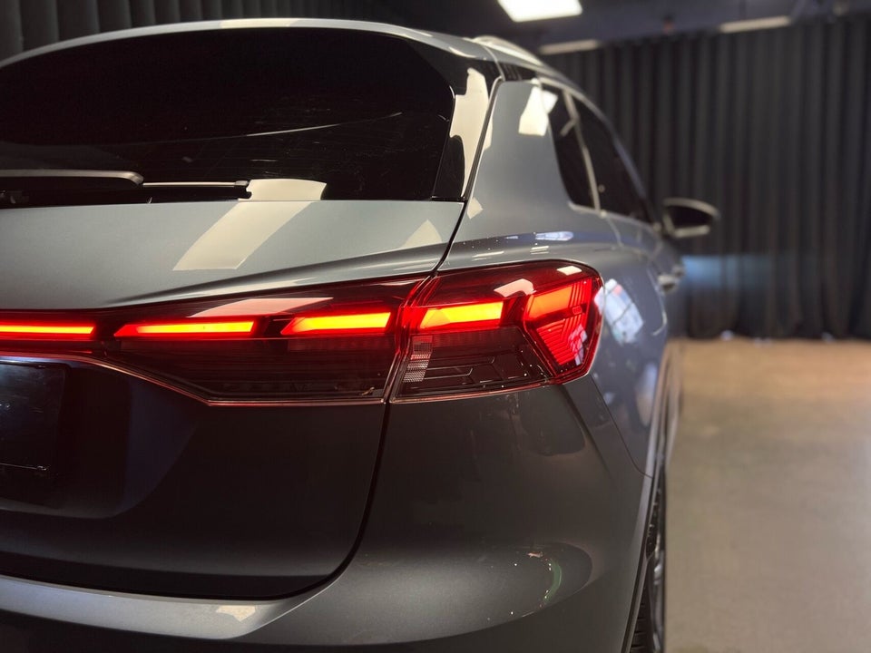 Audi Q4 e-tron 35 S-line 5d