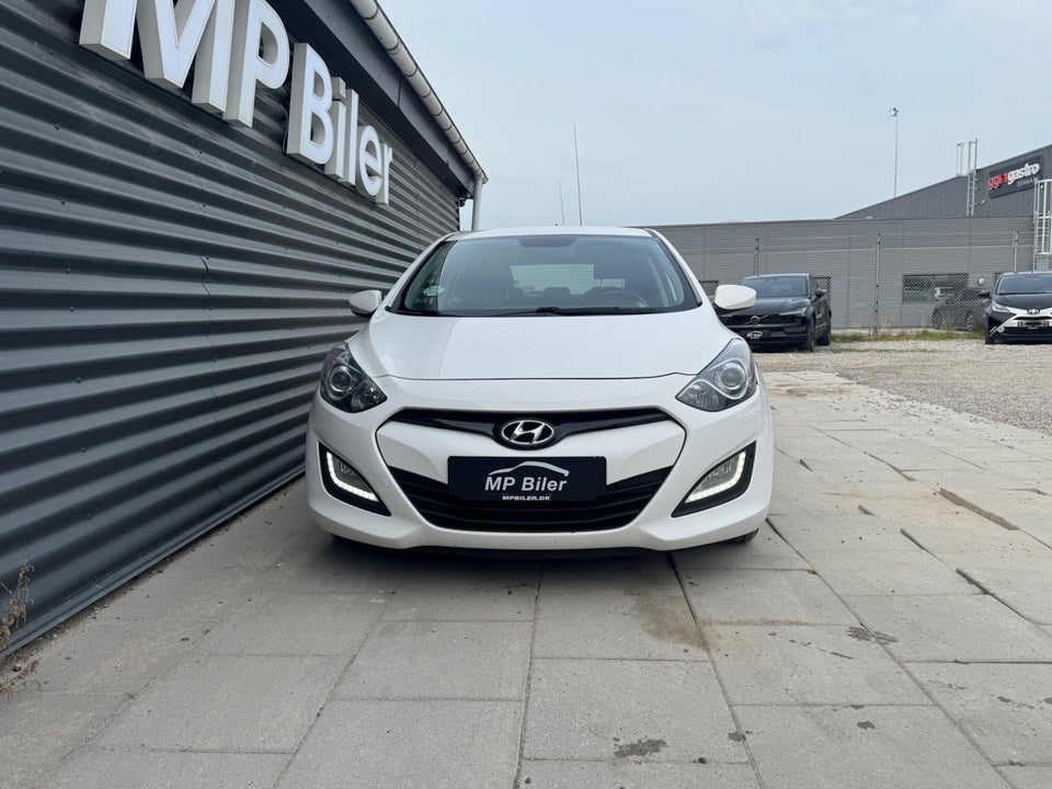 Hyundai i30 1,6 GDi Comfort Eco 5d