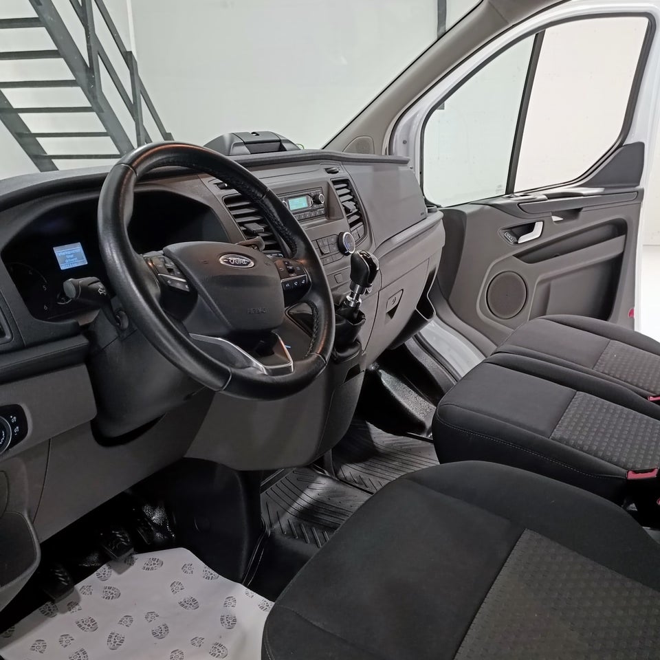 Ford Transit Custom 320 L2 2,0 TDCi 130 Trend