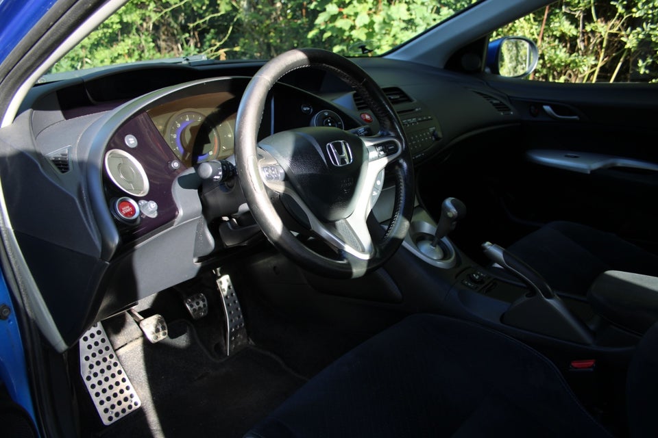 Honda Civic 1,8 Sport 5d