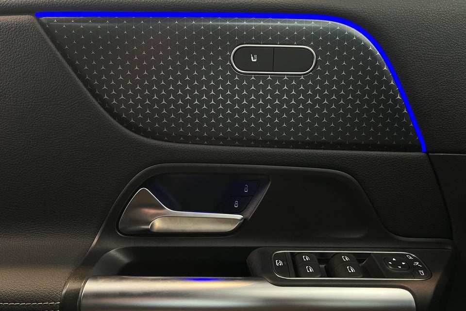 Mercedes EQA300 Progressive 4Matic 5d