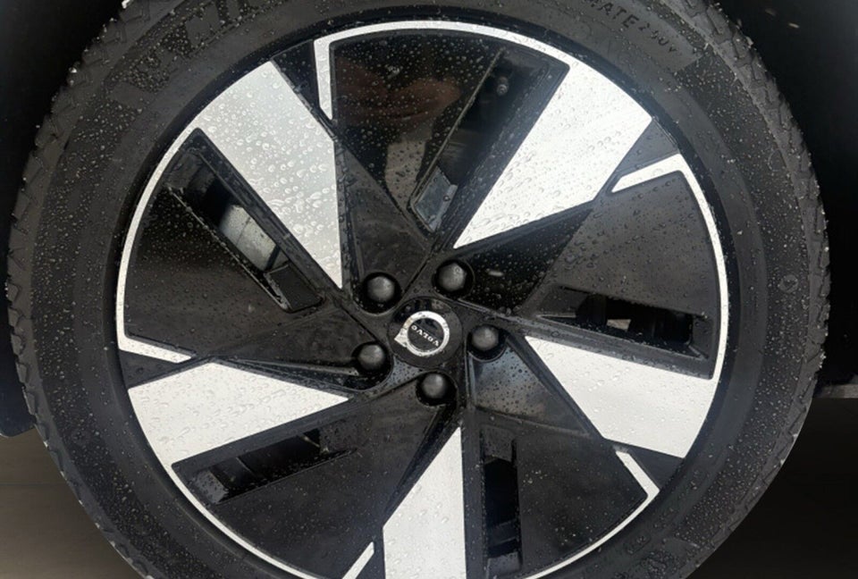 Volvo C40 ReCharge Twin Plus 5d