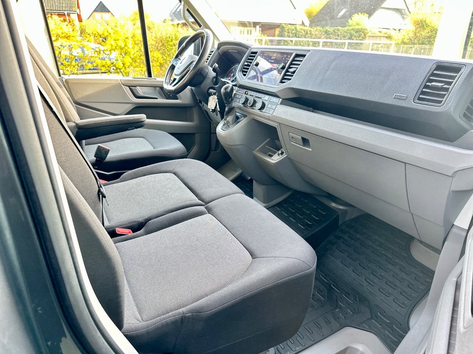 VW Crafter 35 2,0 TDi 177 Kassevogn L3H3 aut.