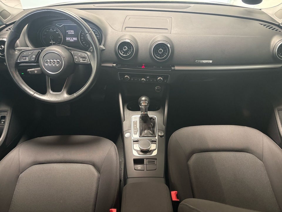 Audi A3 1,4 e-tron Sportback S-tr. 5d