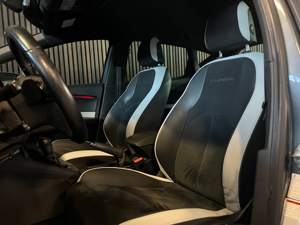 Seat Leon 2,0 TSi 280 Cupra 5d