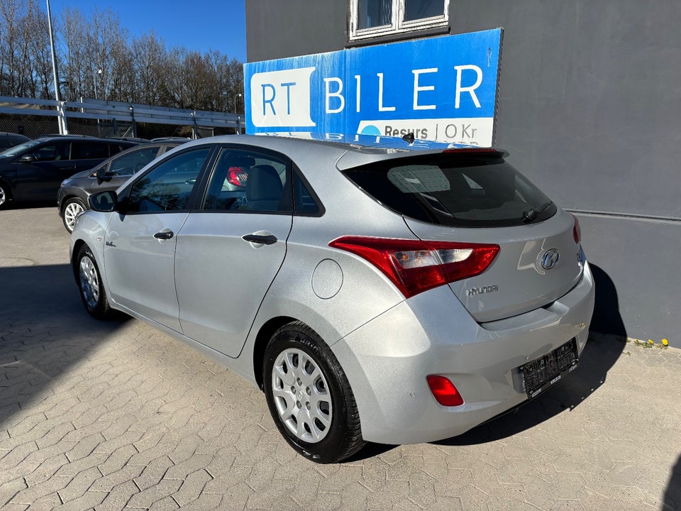 Hyundai i30 1,6 GDi XTR Eco 5d