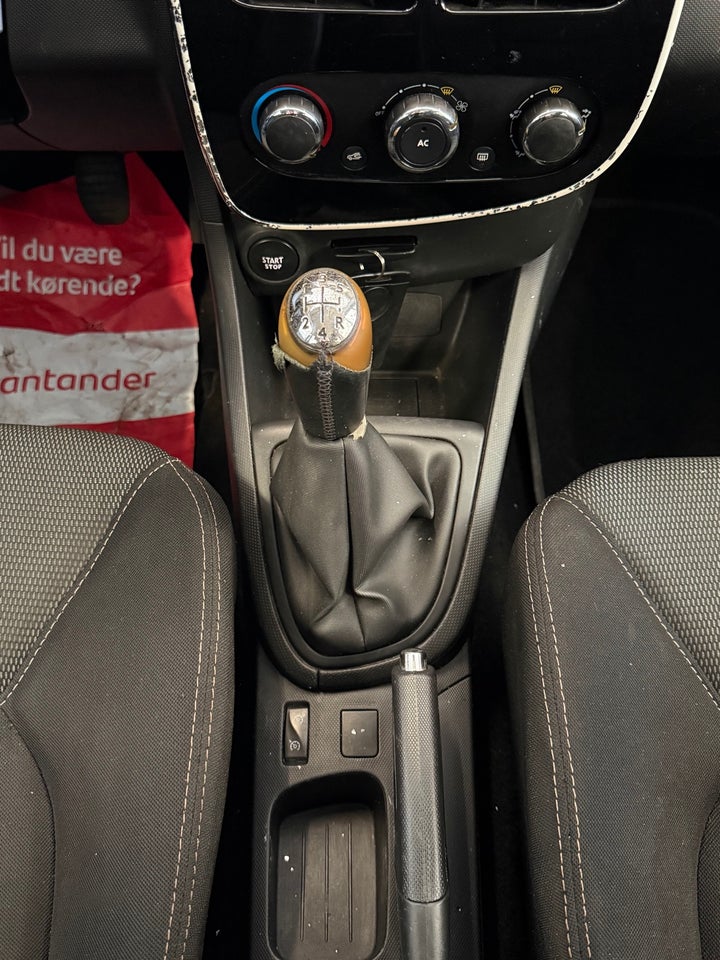 Renault Clio IV 0,9 TCe 90 Dynamique Sport Tourer 5d