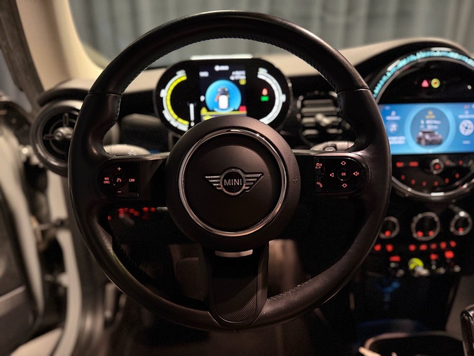 MINI Cooper SE Camden Edition 3d