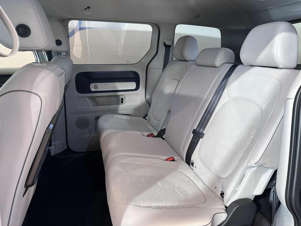 VW ID.Buzz 77 Pro SWB 5d