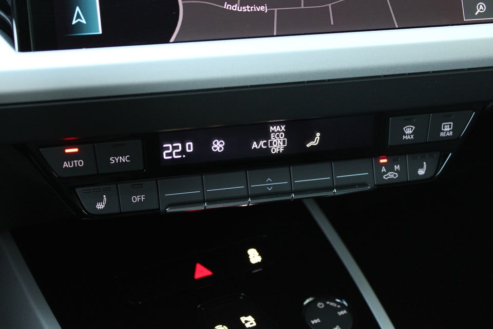 Audi Q4 e-tron 45 quattro 5d