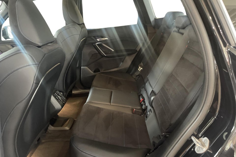 BMW iX1 eDrive20 M-Sport 5d