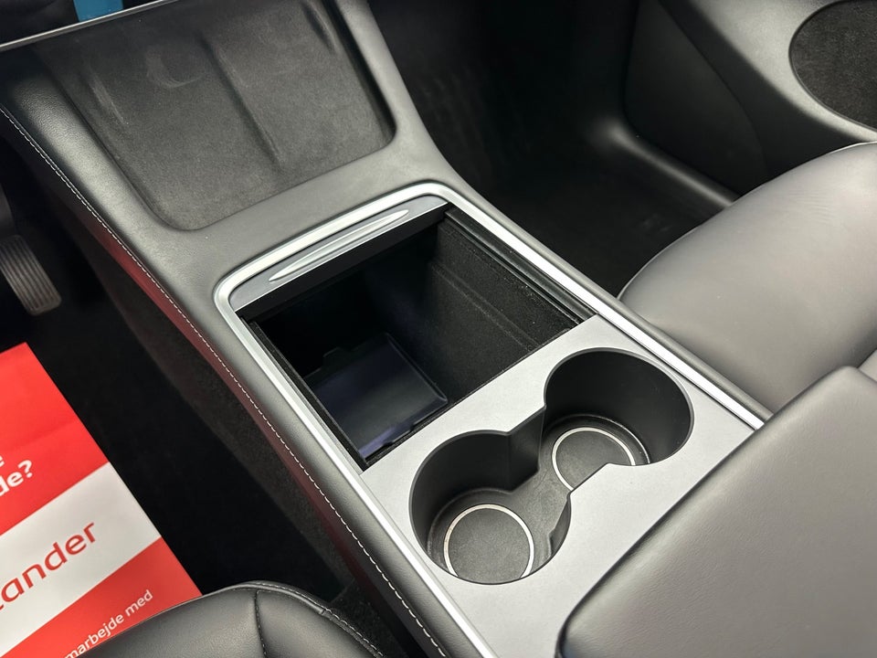 Tesla Model Y Long Range AWD 5d