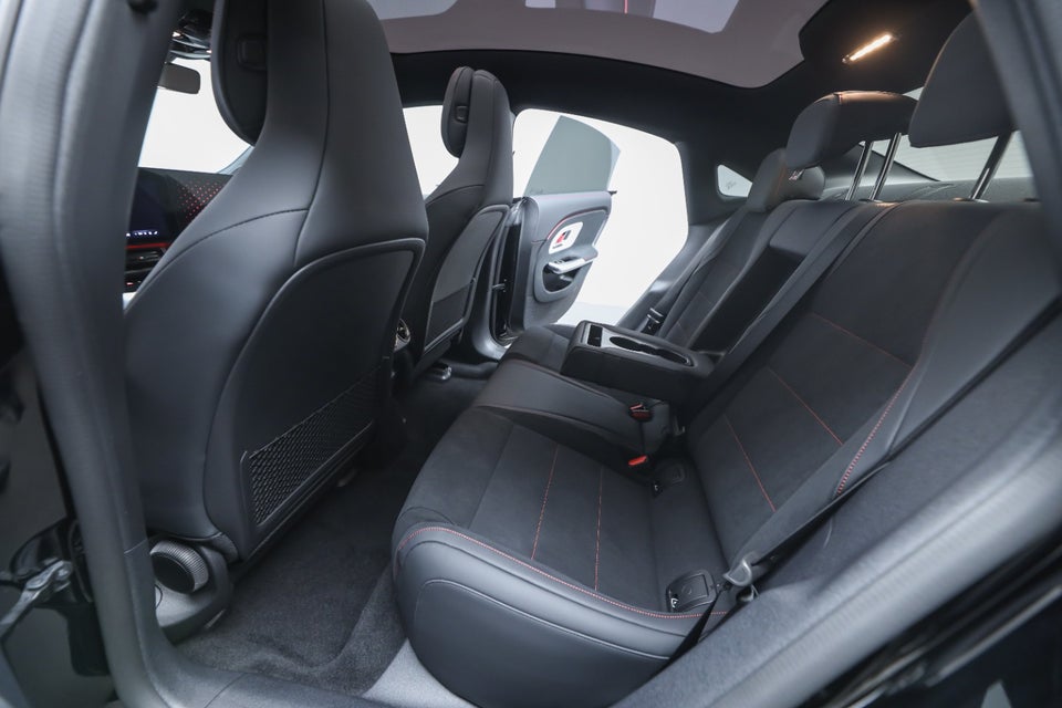 Mercedes CLA250+ EQ AMG Advance Plus 4d