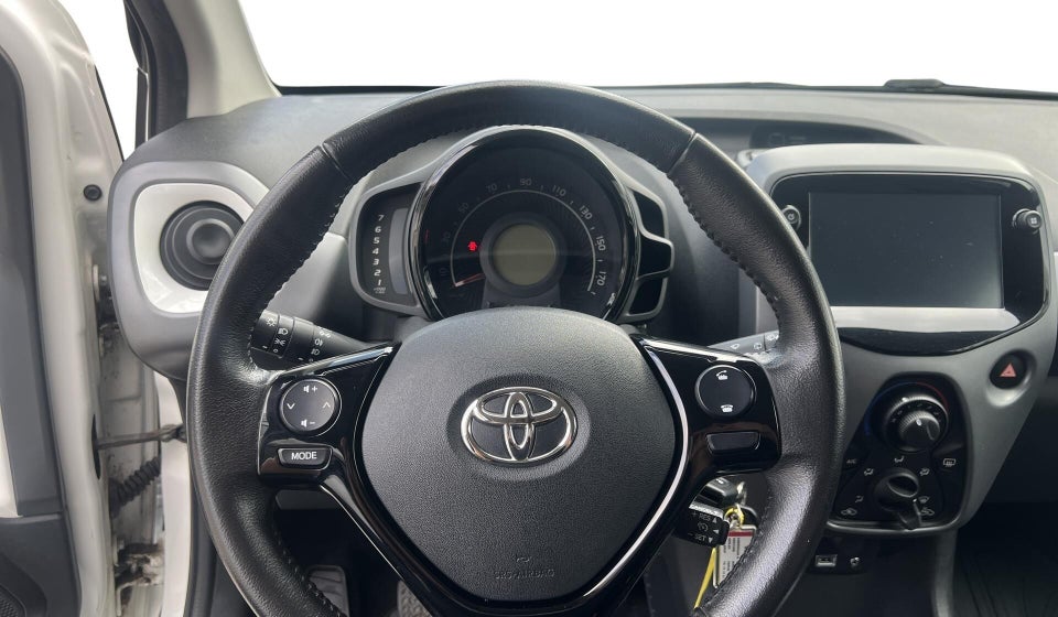Toyota Aygo 1,0 VVT-i x-cellence 5d