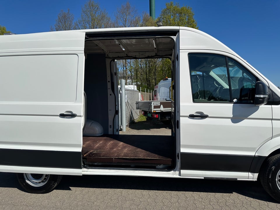 VW Crafter 30 2,0 TDi 140 Kassevogn L3H2