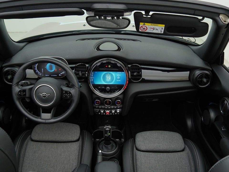 MINI Cooper S 2,0 Essential Cabriolet aut. 2d
