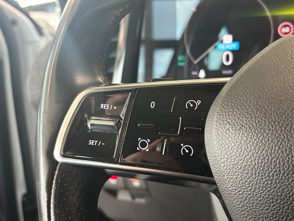 Renault Megane E-Tech 40 Equilibre 5d