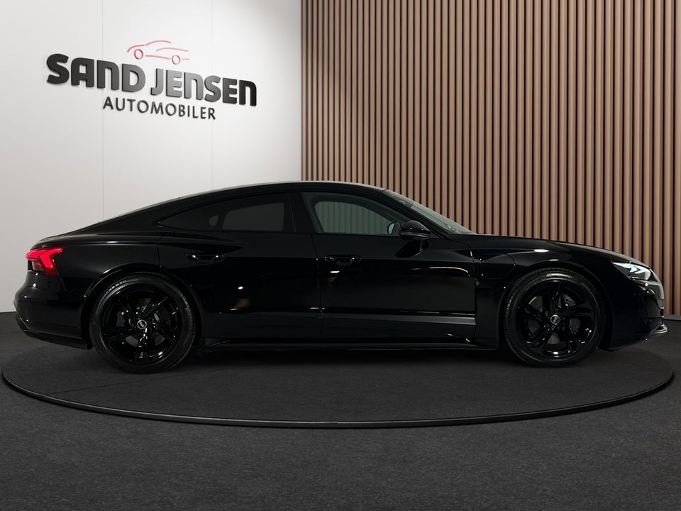 Audi e-tron GT quattro 4d