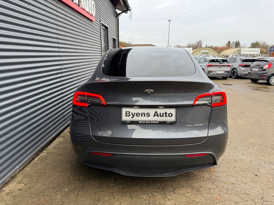 Tesla Model Y Long Range AWD 5d