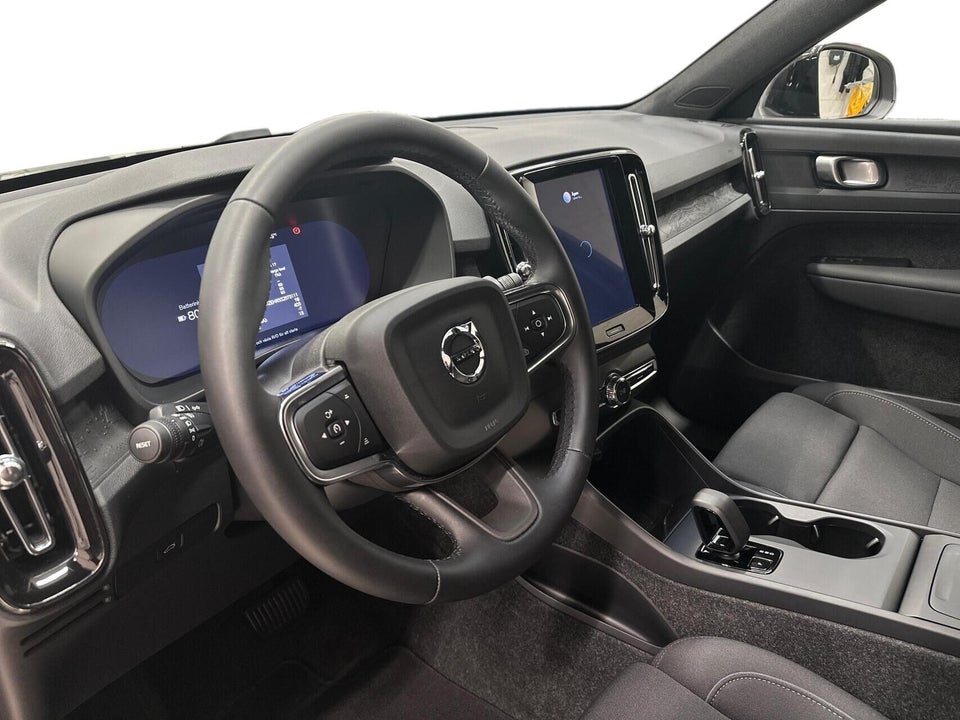 Volvo EX40 Extended Range Plus 5d