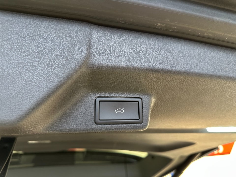 VW ID.Buzz 77 Pro SWB 5d