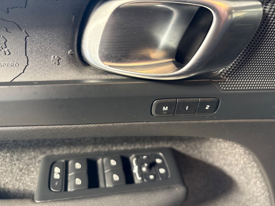 Volvo XC40 P6 ReCharge Plus 5d