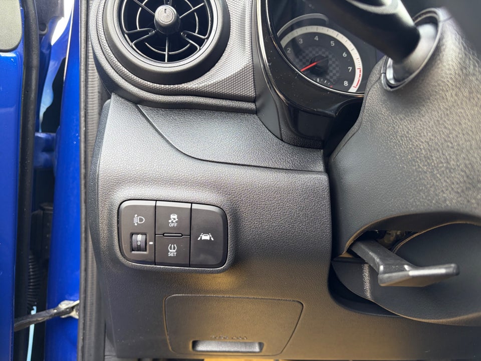 Hyundai i10 1,0 MPi Essential 5d