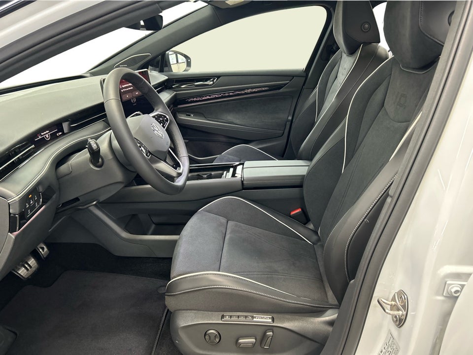 VW ID.7 86 Style S Tourer 5d
