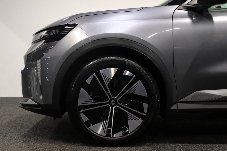 Renault Scenic E-Tech 60 Techno 5d