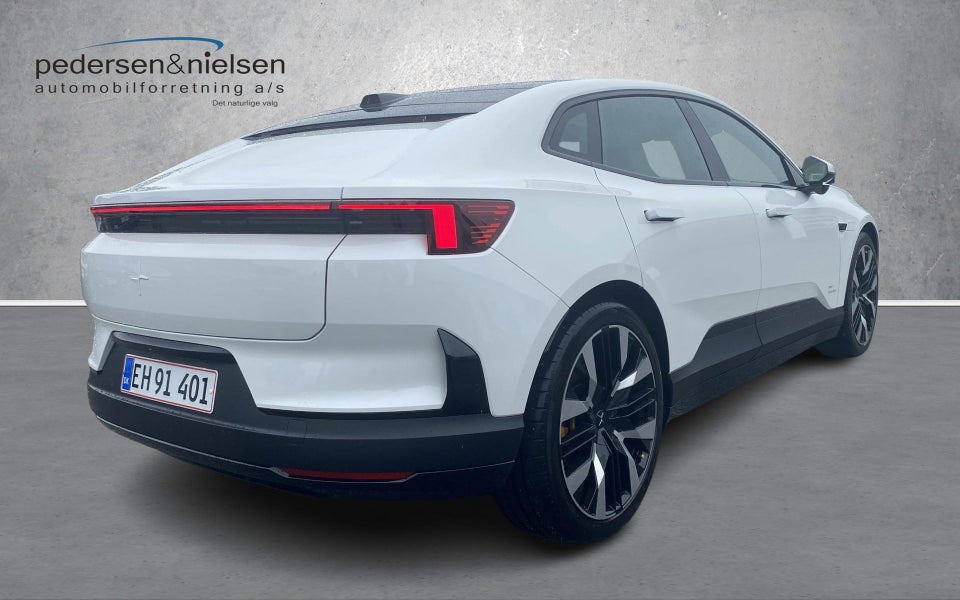 Polestar 4 Long Range AWD 5d