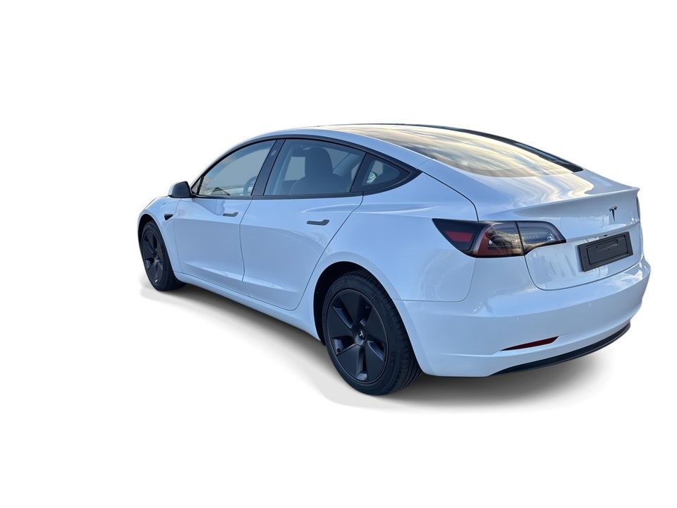 Tesla Model 3 Standard Range+ RWD 4d