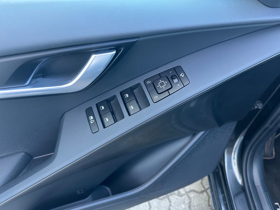 Kia Niro 64 EV Inspire 5d