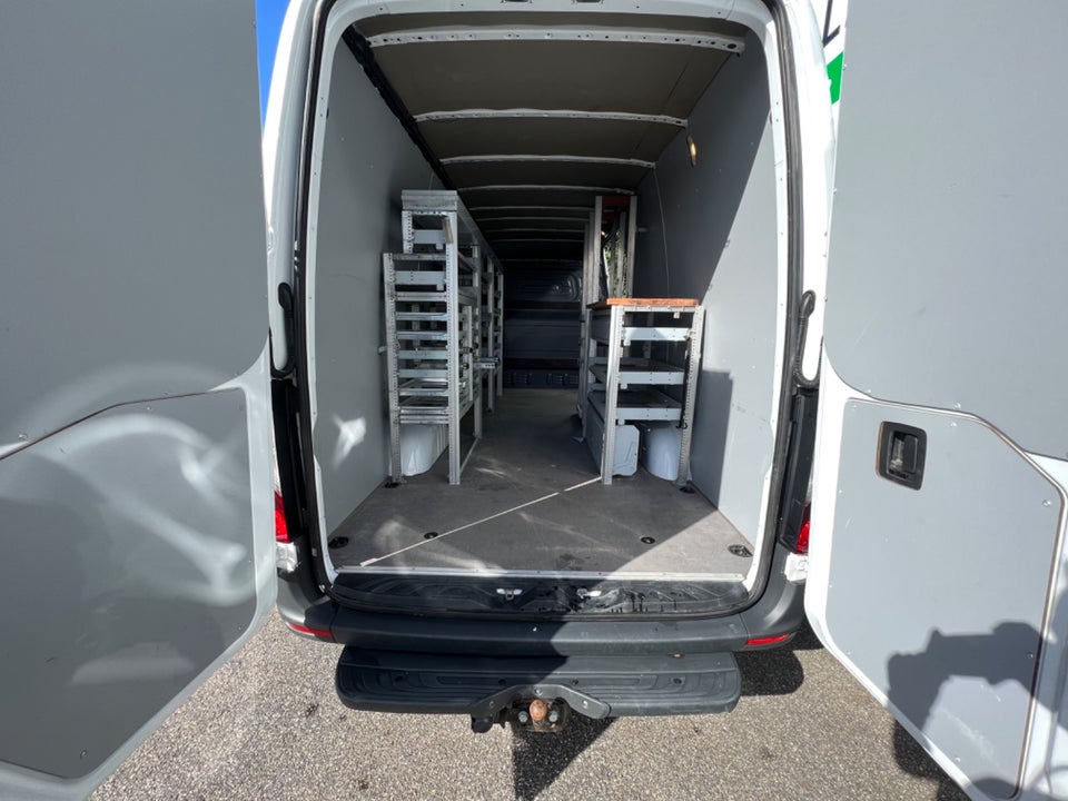 Mercedes Sprinter 319 3,0 CDi A3 Kassevogn aut. RWD