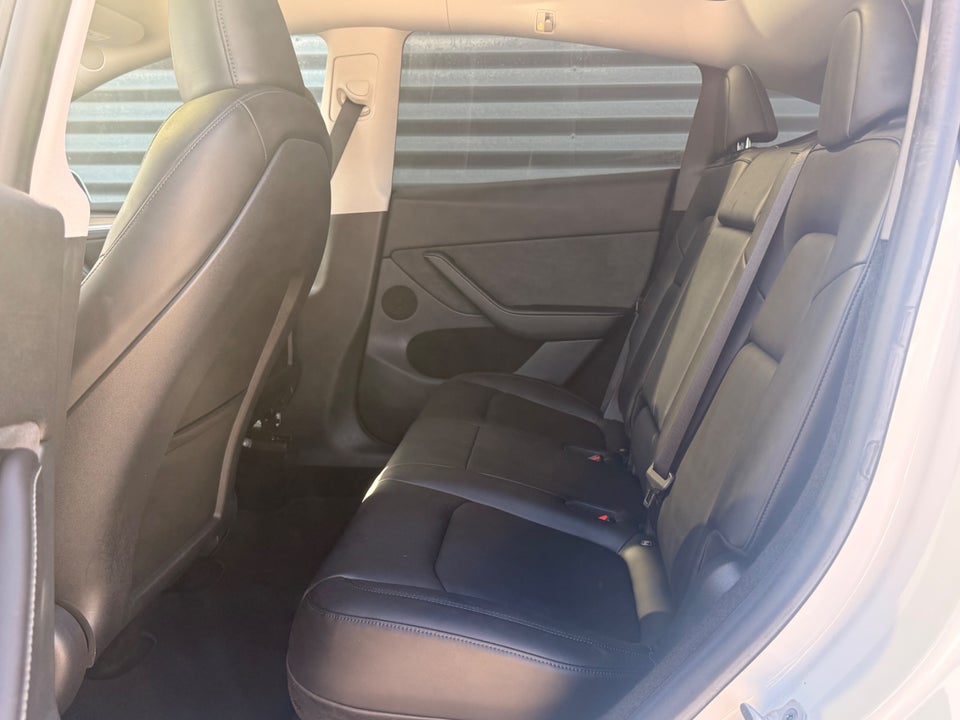 Tesla Model Y Long Range RWD 5d