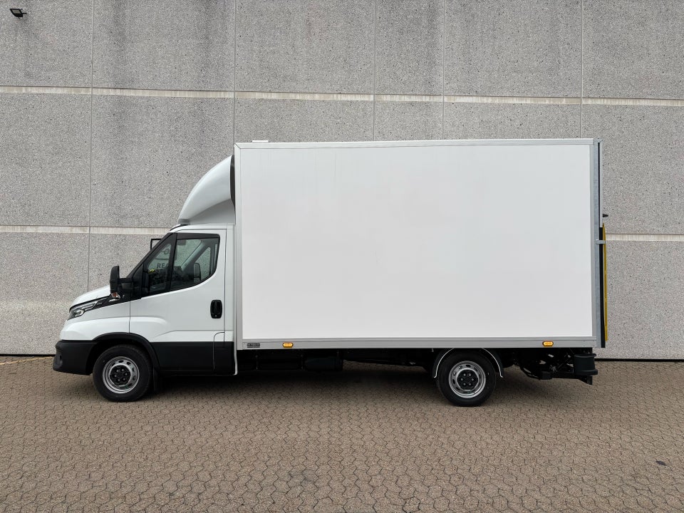 Iveco Daily 3,0 35S18 4100mm Alukasse m/lift AG8