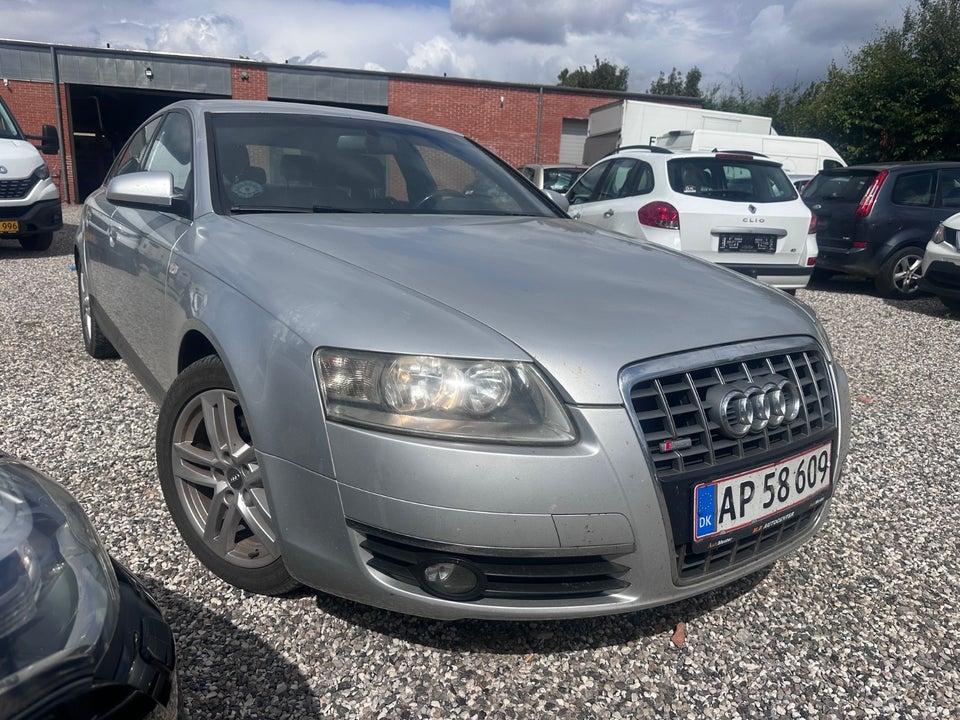 Audi A6 2,4 V6 4d