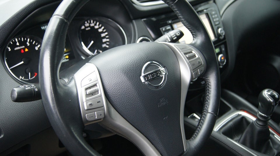 Nissan Qashqai 1,2 Dig-T 115 N-Connecta 5d