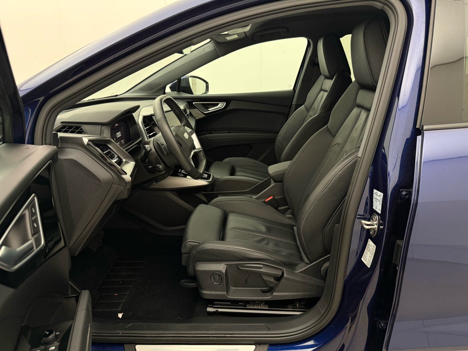 Audi Q4 e-tron 45 Advance quattro 5d