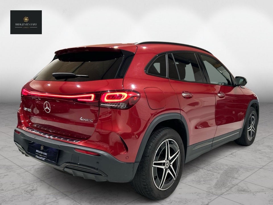 Mercedes EQA300 AMG Line 4Matic 5d