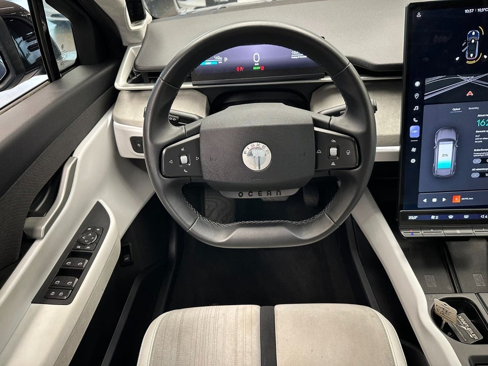 Fisker Ocean One 5d