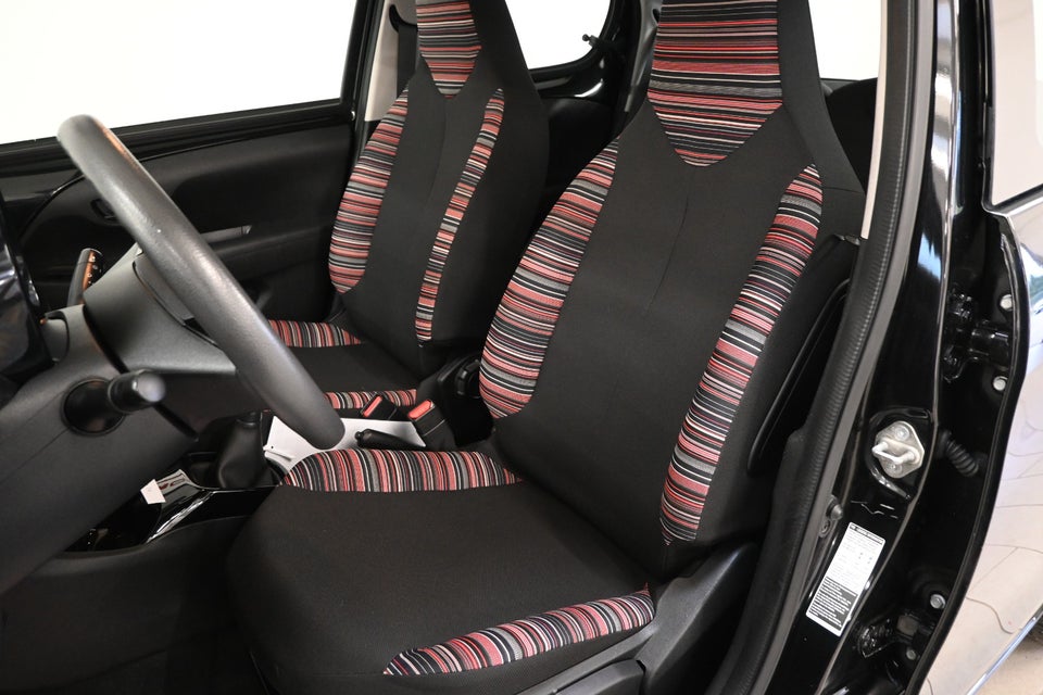 Citroën C1 1,0 VTi Attaque 5d